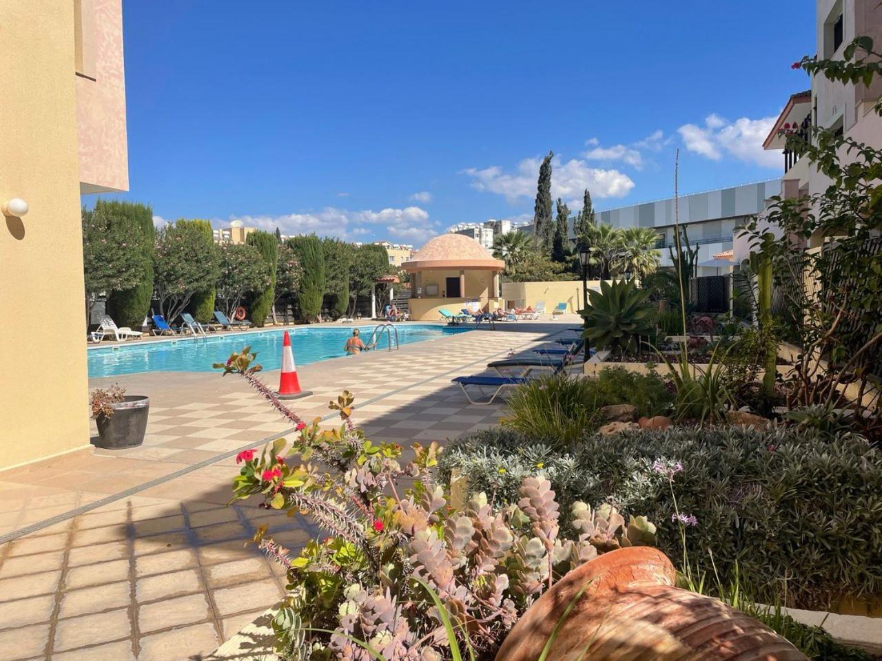 Queens Gardens Paphos Exterior foto