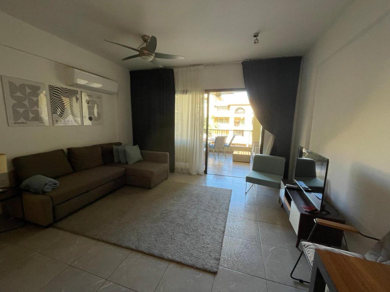 Queens Gardens Paphos Exterior foto